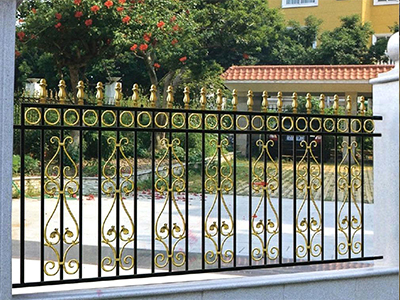 别墅护栏的喷漆方法